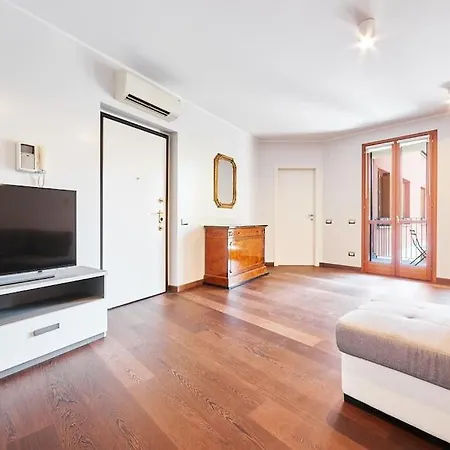 Large Navigli * Mailand