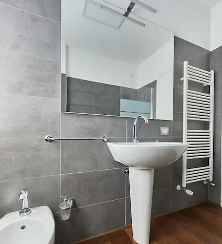 Apartment Large Navigli *