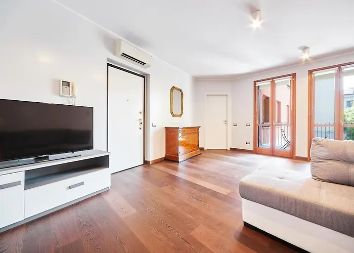 Large Navigli * Mailand